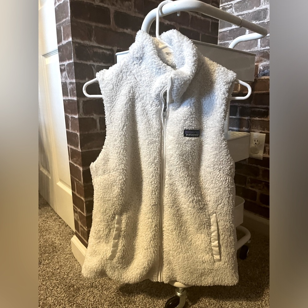 Patagonia women's fleece vest off white